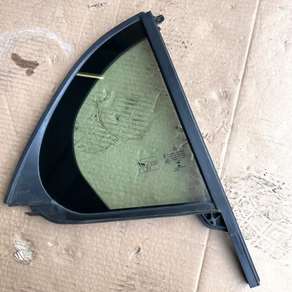 OEM 1567300218 Dreieck-Scheibe Rechte Hintertür image 2