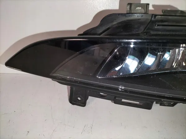 Lâmpada Halógena Esquerda SKODA SCALA 19- OEM 657941699 image 4