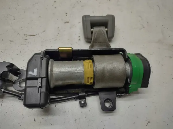 Safety Belt Tensioner VW Phaeton Front Left OEM 3D1858665F image 3