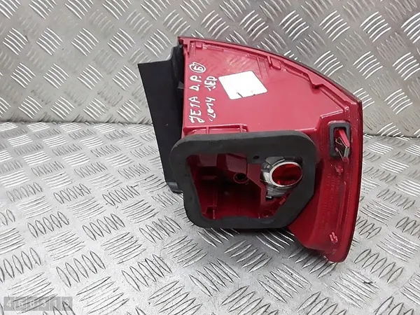 Luz trasera VW Jetta 2014 5c6945096 image 8