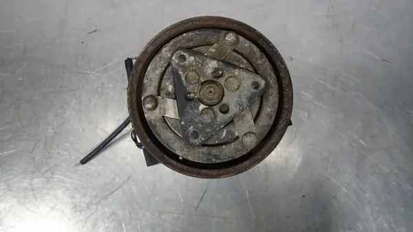 Compressore aria condizionata RENAULT CLIO II 00 R 1.9 DTI 7700111235 image 4