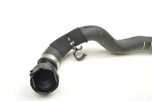 Tuyau d'eau Volvo OEM 32325219 pour XC40 B4 Mild-Hybrid image 4