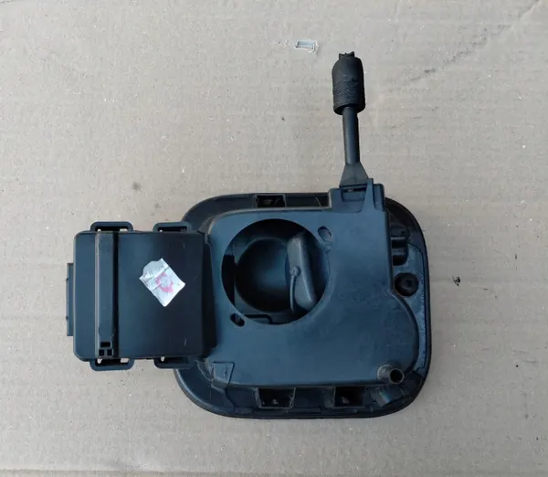 Renault Captur Kraftstoffklappe OEM 781208860R 2 image 4