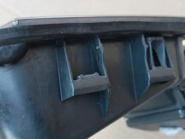 Renault Captur Kraftstoffklappe OEM 781208860R 2 image 5