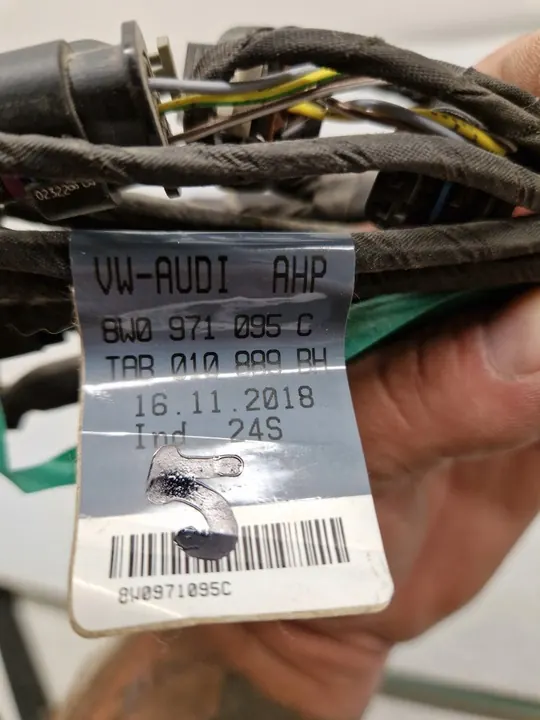 Audi OE 8W0971095C image 3
