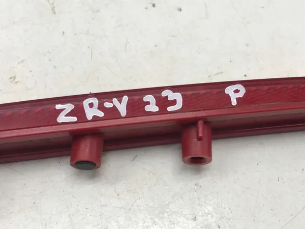 Reflector parachoques trasero derecho Honda ZR-V OEM AAH07980 image 3