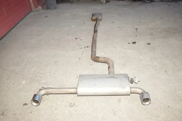 BMW OE Demper OEM 82486963 voor F40 2.0L 110kw image 3
