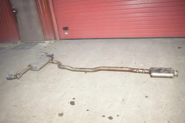 BMW OE Demper OEM 82486963 voor F40 2.0L 110kw image 7