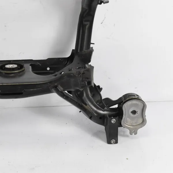 Viga suspensión trasera OEM 1EA505235BM - Usado image 4