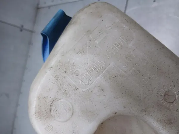 Pesunesteen säiliö Skoda Octavia I 1.9TDI 05R HB image 4