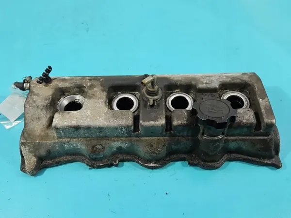 Käytetty venttiilikansi Toyota RAV4 I 94-00 2.0 16V image 6