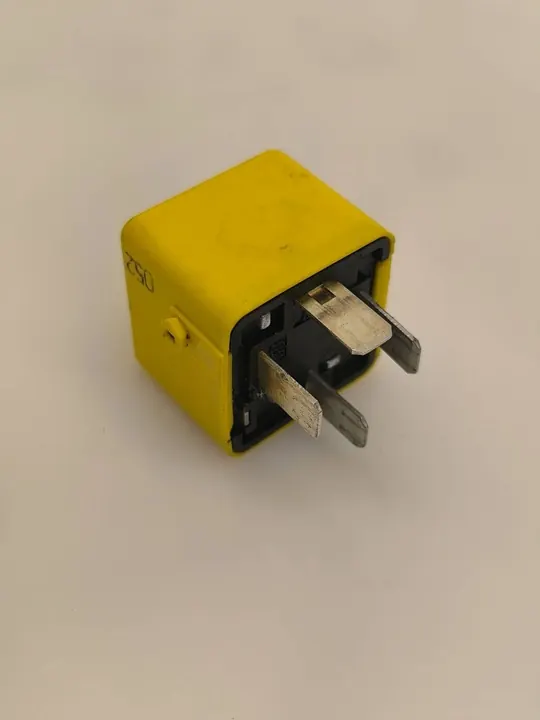 BMW 3 E36 1998 Relaat image 3