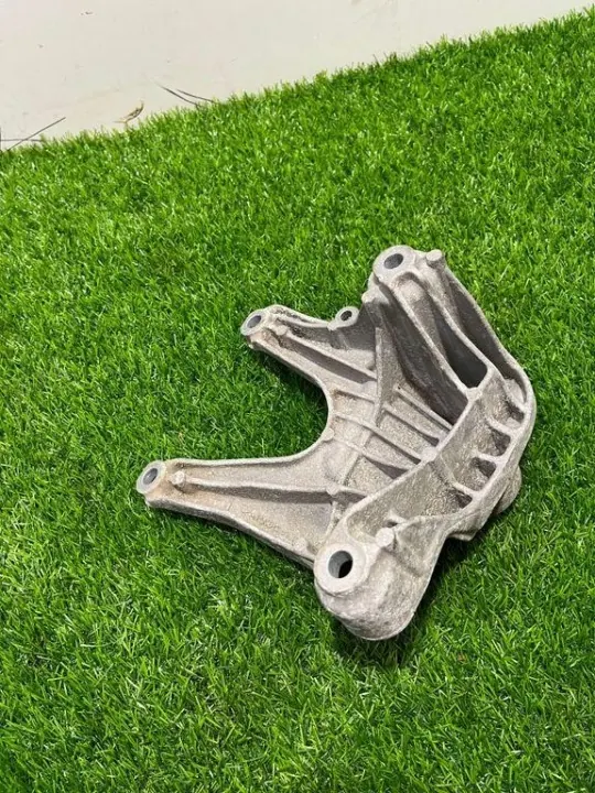 Vaihteiston tuki OEM 4M0199308BF Audi A7:lle image 4