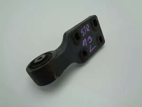 Iveco Stralis Cabinehendelbevestiging OEM 345634363345 image 3