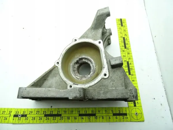 Soporte de Bomba de Agua OEM PEU102780 Land Rover image 5
