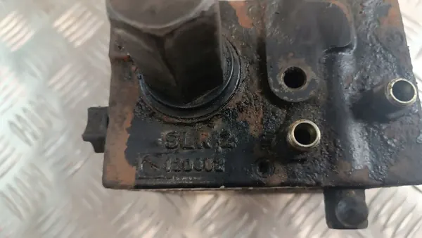 Scania R hytthyftpump - Begagnad OEM-del image 6
