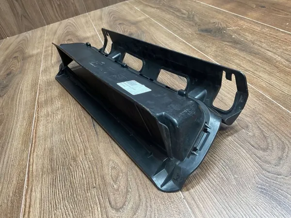 Porsche 911 992 luftkanalskydd OEM 992807954E image 10