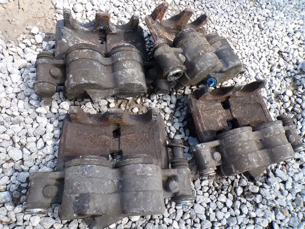 Vasen etujarrusatula IVECO DAILY VI 2014- image 2