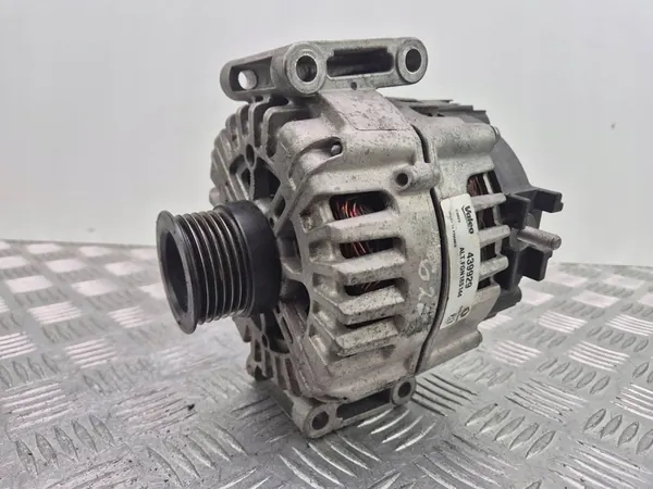 Vaihtovirtageneraattori Mercedes W166 2.2 CDI A0009067900 image 2