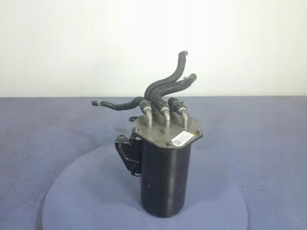 Polttoainesuodattimen kotelo OEM 5Q0127400S Skoda Octavia image 3