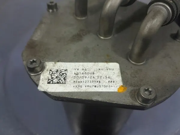 Polttoainesuodattimen kotelo OEM 5Q0127400S Skoda Octavia image 4