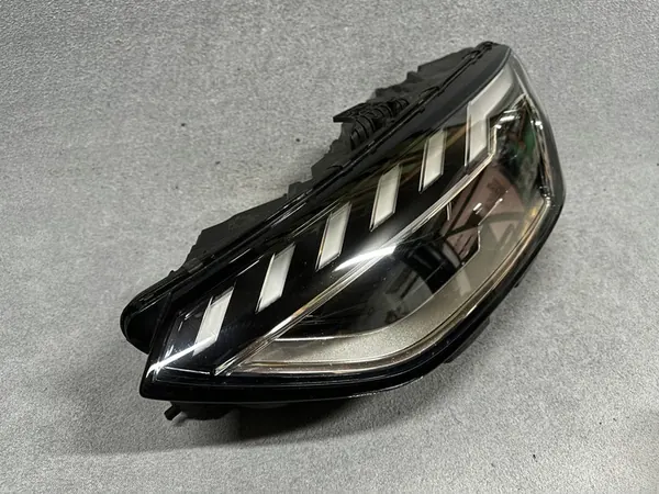 FARO IZQUIERDO AUDI A4 B9 LIFT FULL LED OEM 8W0941033F image 4
