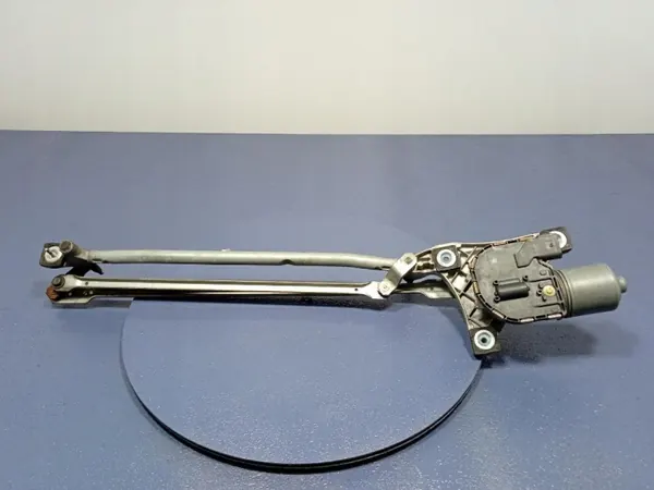 Volvo C30 Scheibenwischermotor OEM 30699342 image 7