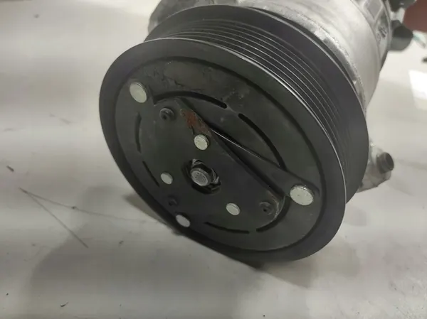 ILMASTOINTIKOMPRESSORI VOLVO XC40 20r 31497908 image 4