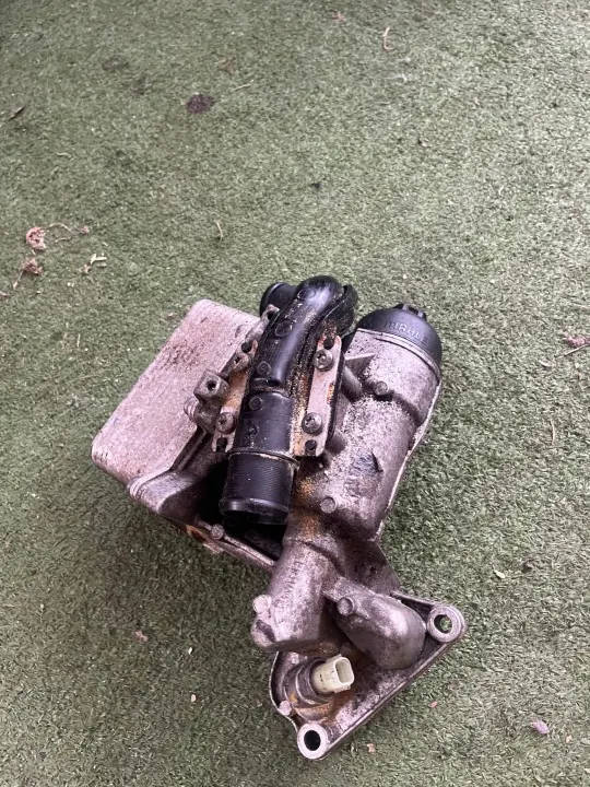 Öljynjäähdytin Renault OE OEM 251083 - Käytetty image 4