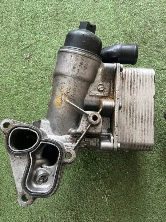Öljynjäähdytin Renault OE OEM 251083 - Käytetty image 6