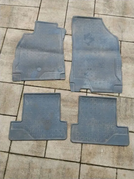 Kumimatto Setti Renault Megane III 7711425284 image 3