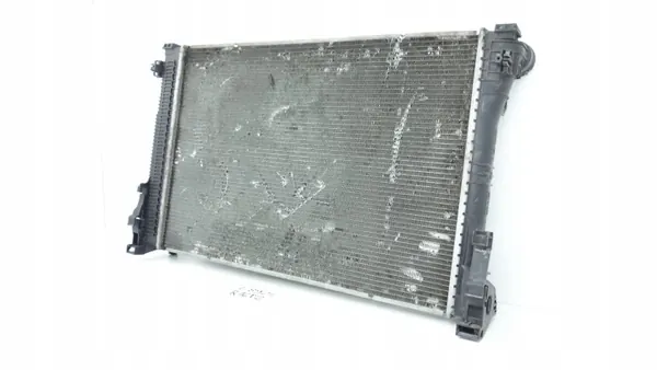 Radiateur d'eau Mercedes OEM A2045003603 - Occasion image 3