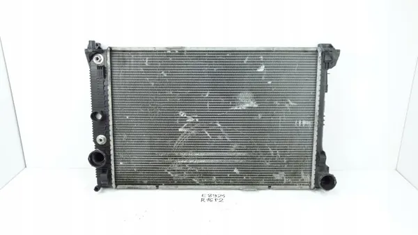 Radiateur d'eau Mercedes OEM A2045003603 - Occasion image 4