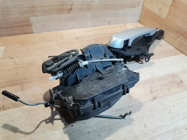 Bakre Höger Dörrlås BMW E90 E70 E60 E87 E91 E61 7060296 image 10