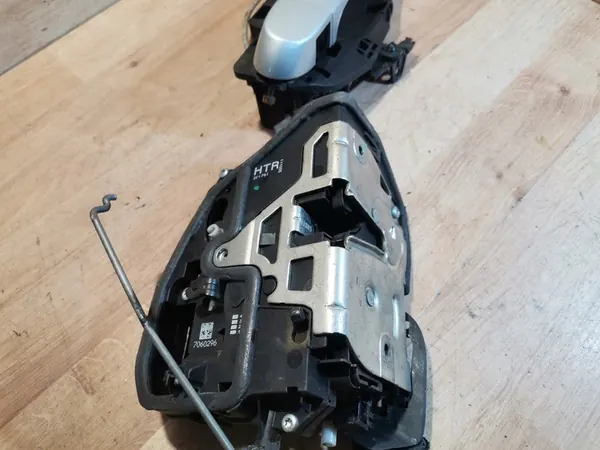 Bakre Höger Dörrlås BMW E90 E70 E60 E87 E91 E61 7060296 image 3