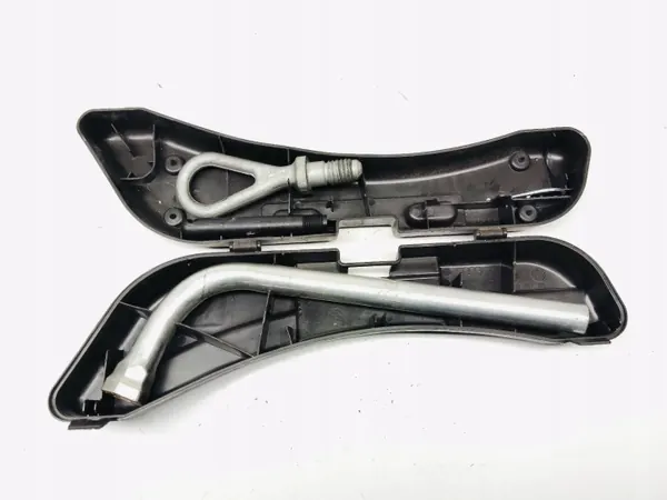 Verktygslåda Hjulnyckel OEM 8E0012111 Audi A4 B6 image 3