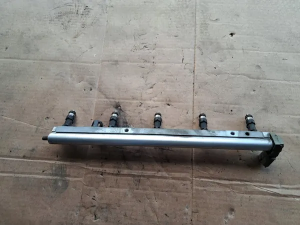 OEM 0261230239 Einspritzschiene 2.5T 220PS Ford Mondeo MK4 image 5