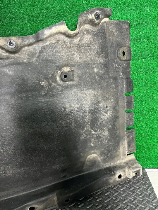 AUDI A6 C7 A7 Nedre Vänster Underkåpa 4G0825207E image 5