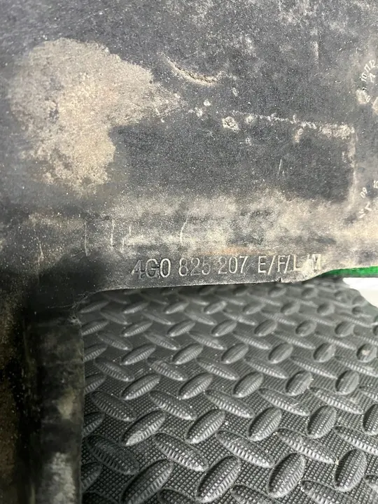 AUDI A6 C7 A7 Nedre Vänster Underkåpa 4G0825207E image 7