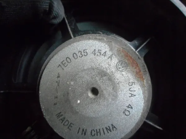 Alto-falante dianteiro VW Transporter T5 T6 7E0035454A image 3