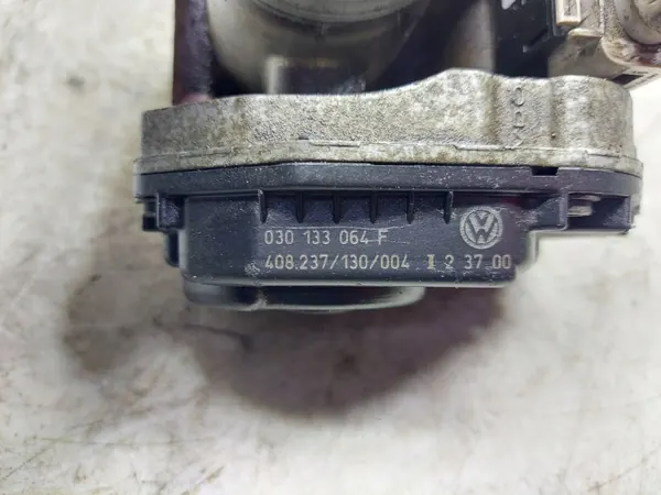 Kaasutin OEM 030133064F VW Golf IV 1.6:lle image 6
