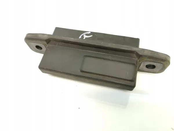 Tirador de maletero Toyota Yaris OEM FRC26660 image 2
