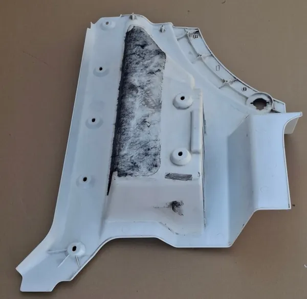 Degrau Direito MAN TGX TG3 OEM 81615200086 - Usado image 10