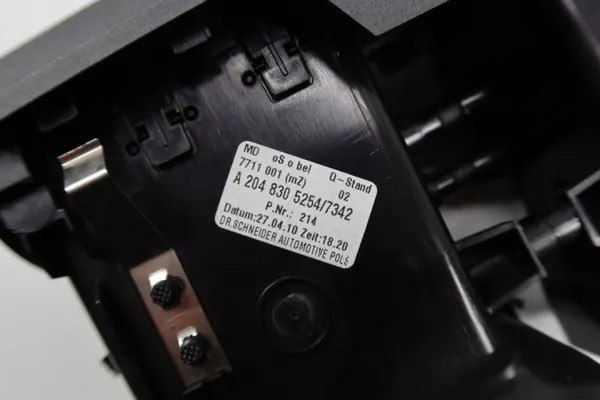 Mercedes W204 C-klass mittluftgallergrill OEM 2048305254 image 7