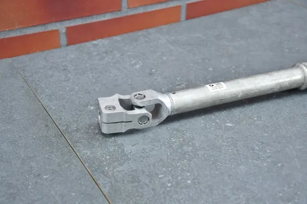 OEM 6862087 Ohjauspylvään akseli BMW 2/3/4 -sarjaan image 3