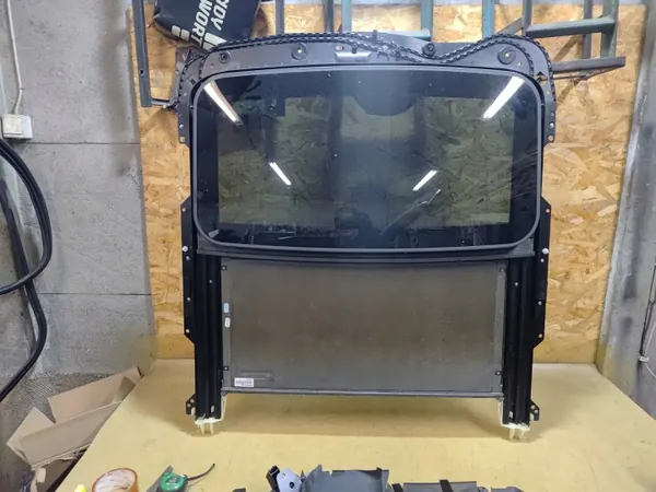 Techo Solar MONDEO MK4 HB OEM - Estado Usado image 6