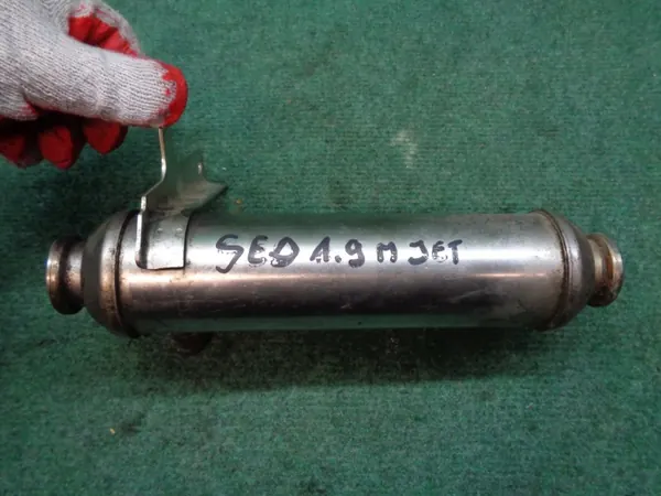 Refroidisseur d'échappement OEM 55203716 Fiat image 4