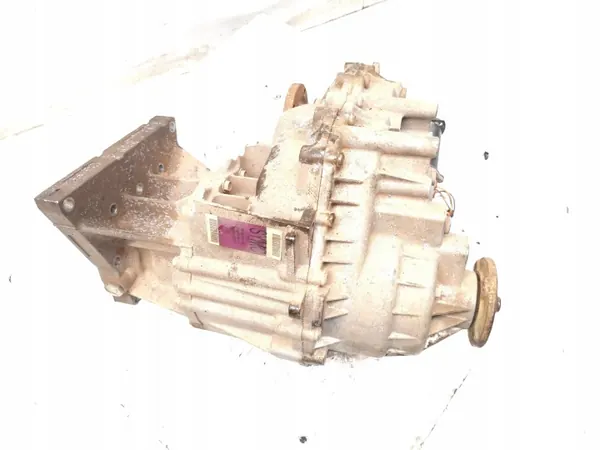 Ssangyong Vaihteisto OEM 32000-38100 Käytetty image 7