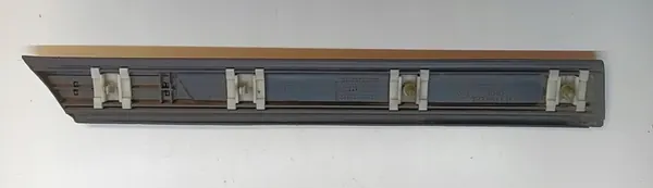 GOLF III GTI 3D Vasemman Takapuskuri Trim 1H3853535A image 2