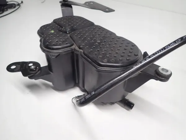 Audi A6 C7 2.0 TFSI Kohlefilter OEM 4G0201801C image 5